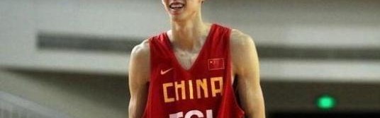  新生代选手异军突起，赛场新星闪耀登场