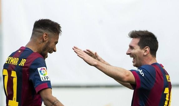  拉杜卡努逆境重生，阿布扎比站上演复仇好戏