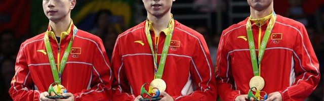  中国男网集体爆发，张之臻率队首进戴维斯杯八强