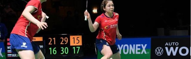  中国金花郑钦文力克强敌挺进八强