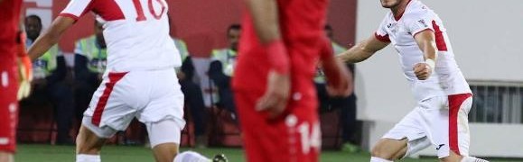  草根球队逆袭淘汰职业劲旅