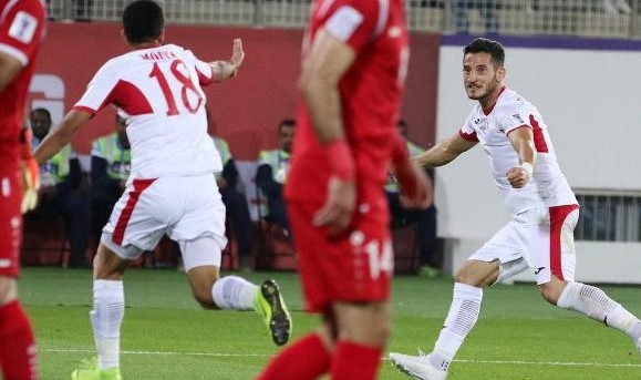  草根球队逆袭淘汰职业劲旅