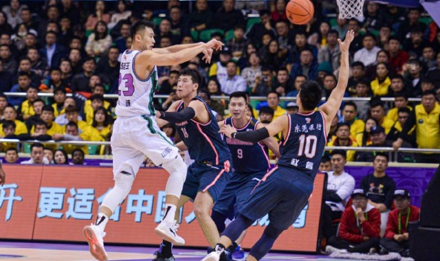  广东宏远末节发力，战胜新疆稳固联赛榜首