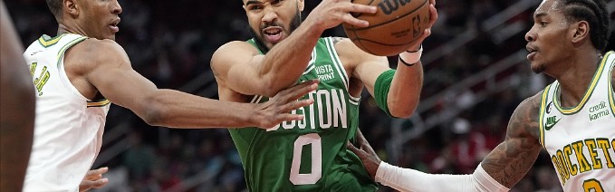  塔图姆末节爆发绿军加时险胜雄鹿