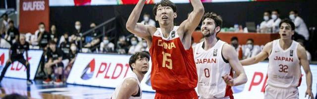  男篮亚洲杯预选赛，中国队完胜伊朗