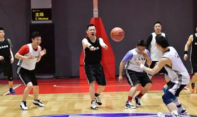  篮球跨界合作频现，品牌联名引领潮流