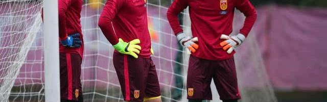  门将神勇发挥，力保球门不失夺胜