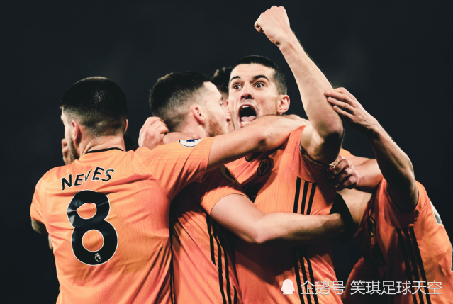  英超黑马逆袭登顶，传统豪强面临挑战  