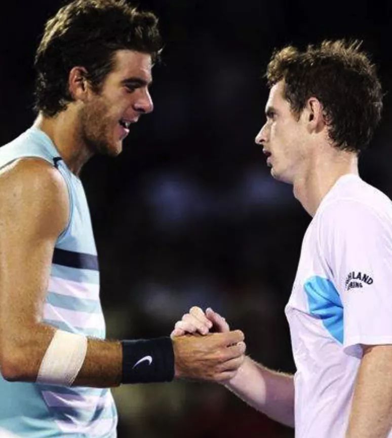  弗里茨发球上网，德尔雷海滩站打破冠军荒