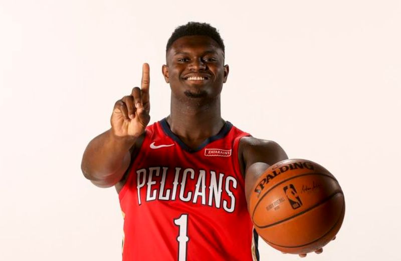  锡安威廉森暴扣集锦鹈鹕击败马刺